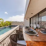 Aru Luxury Condos