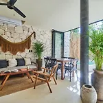Afra 3 Beautiful Jungle House With Private Pool