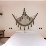 Cordelia 2Bedbath