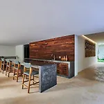 James Bond - Centric Studio & Private Plunge Pool & Beach Club Access