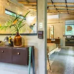 Zen Canto Villa Tuuch :: May The Jungle Be With You