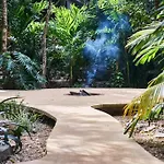 Zen Canto Villa Tuuch :: May The Jungle Be With You