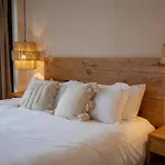 Jungle Boheme Cozy Condo - 2 Br