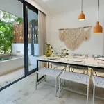 2 Bedroom Apartment + Private Pool And Roof Top Terrace