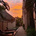La Veleta Luxury Condos