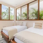 Stunning & Brand New Villa 6 Pax