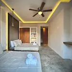 Stunning Villa In The Heart Of La Veleta - Casa Jardin