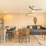 Condo In Tulum, Pool, Jacuzzi, 3 Beds
