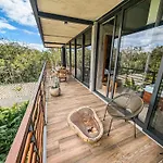 2-Br Tropical Retreat With Sauna, Gym And Pool