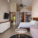 Villa Azanik