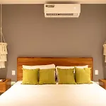 Modern Tulum Apt Sleeps 2