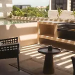 Luxury 3 Bdr Apartment With Gym And Rooftop Pool
