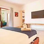 Niik Tulum