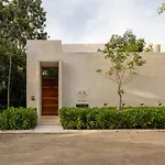 Villa Bella - Large Home Holistika