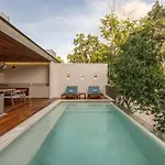 Villa Bella - Large Home Holistika