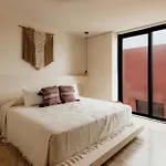 Beachfront Villa - 25M Pool - Yoga Deck - Jacuzzi