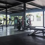 Lux Apartment Free Beach Shuttle,Gym,Private Pool