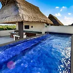 Kasa Hotel Parota