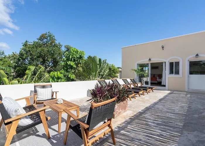 Beautiful Mexican Style Villa/3 Rooms With Pool