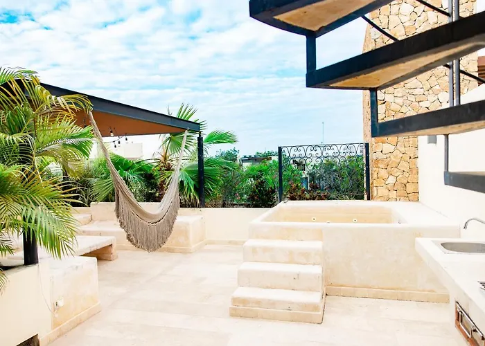 Chic Rooftop Ph, Private Pool, 1Mi From The Beach