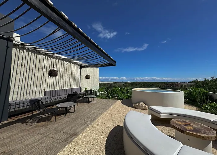 Luxury Studio-Private Individual Pool-Iik C409 By Sandy Powerful