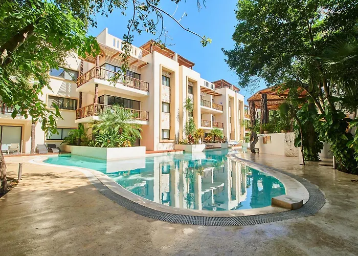 Dorian Gray - Pool & Beach Club Access & 300Mbps Wifi