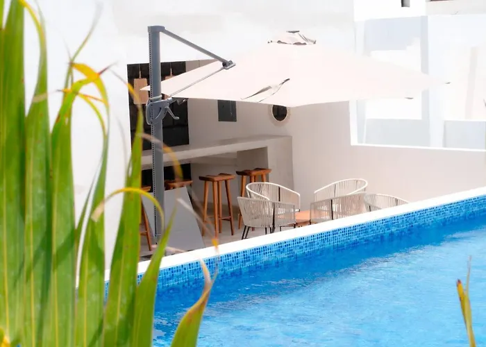 Lux Suite With Private Plunge Pool, Gym