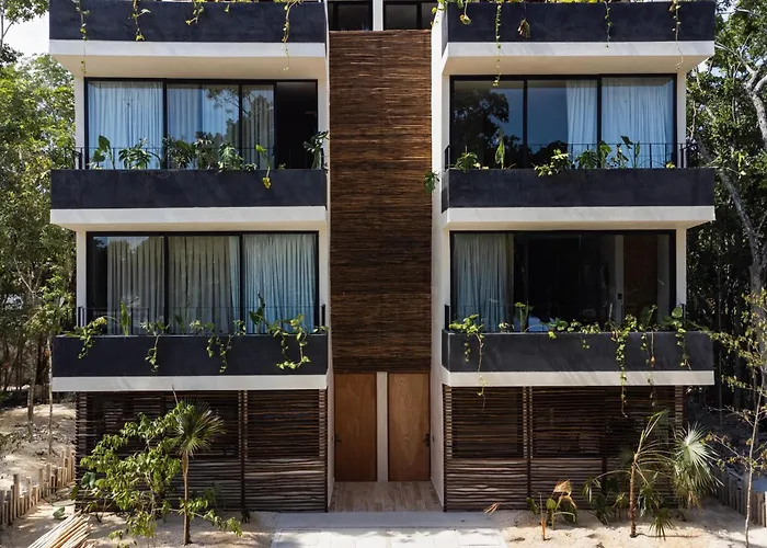 Dossantas Wellness & Jungle Retreat By Bt Homes