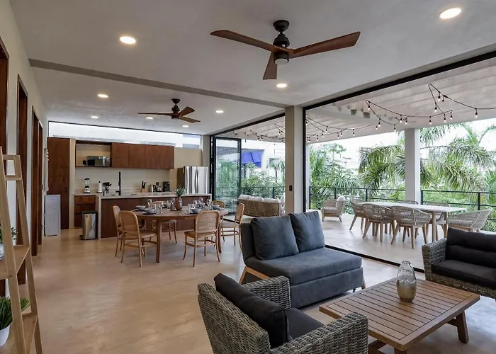 2Br 2Ba Luxury Penthouse With Private Pool And Rooftop Terrace