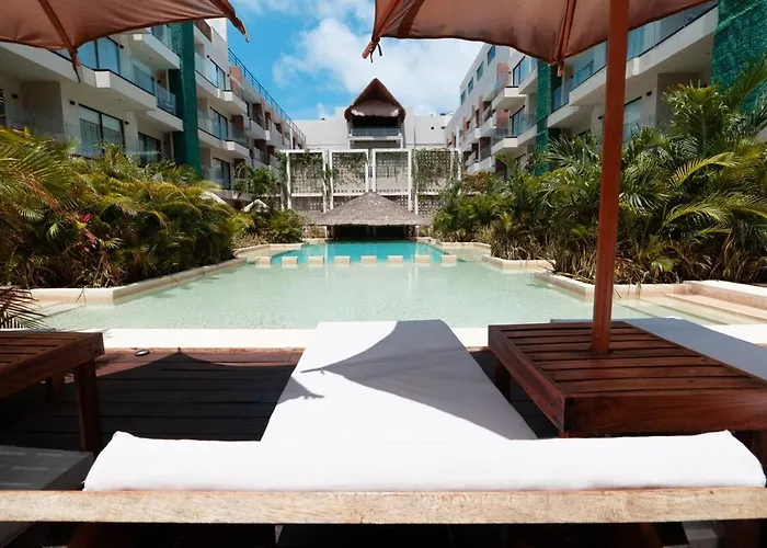 New Bamboo Bakal 2 Pool And Relaxation