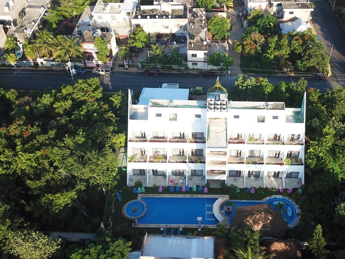 Axkan Hotel