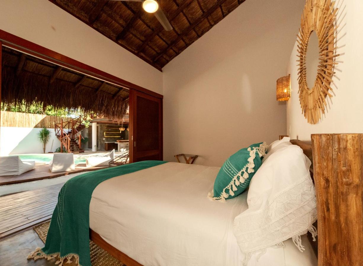 Mimosa Hostal *