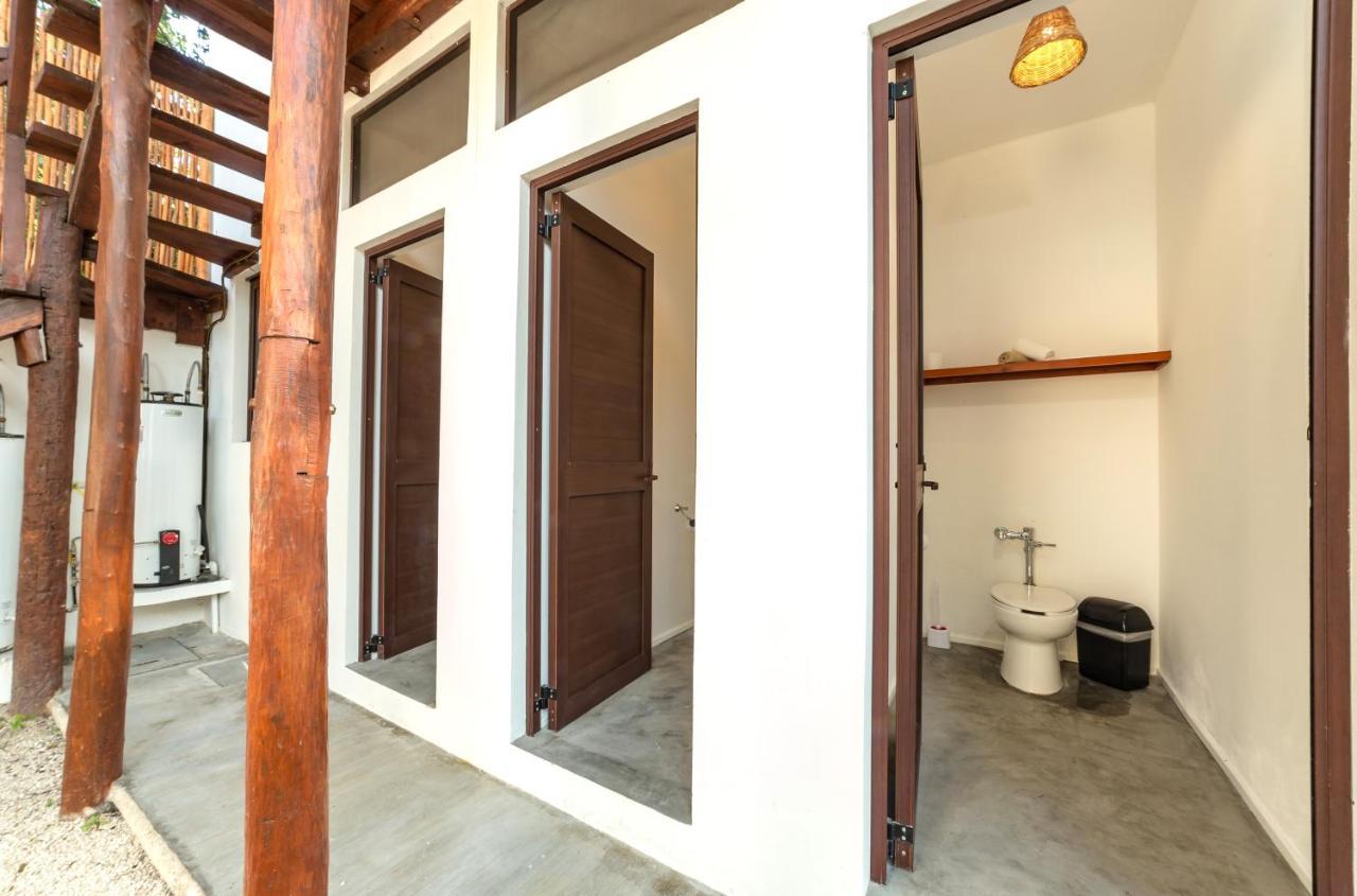 Mimosa Hostal *