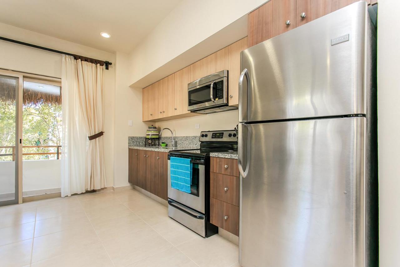 Complex With An Alluring Pool & Tropical Vibes By Stella Rentals! Apartamento Tulum