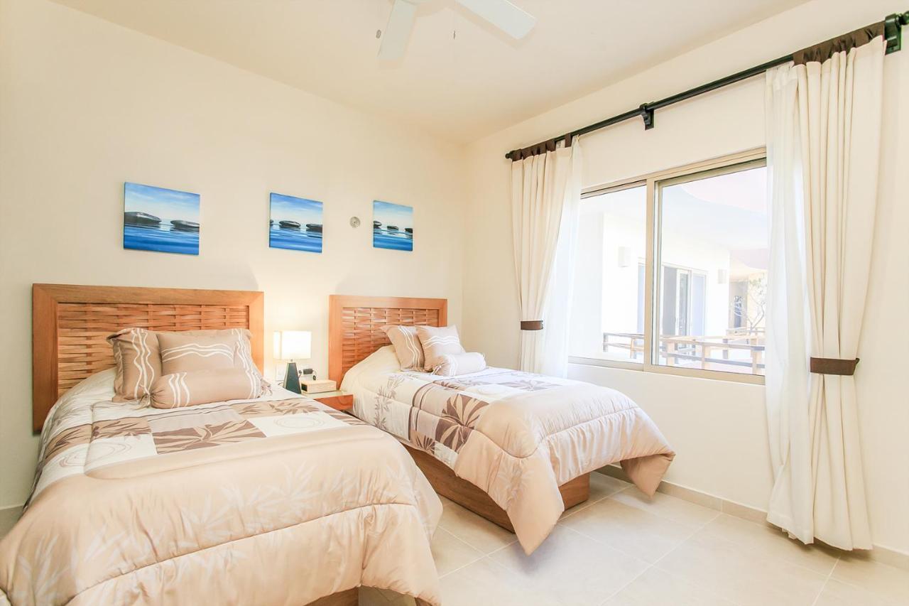 Complex With An Alluring Pool & Tropical Vibes By Stella Rentals! Apartamento *