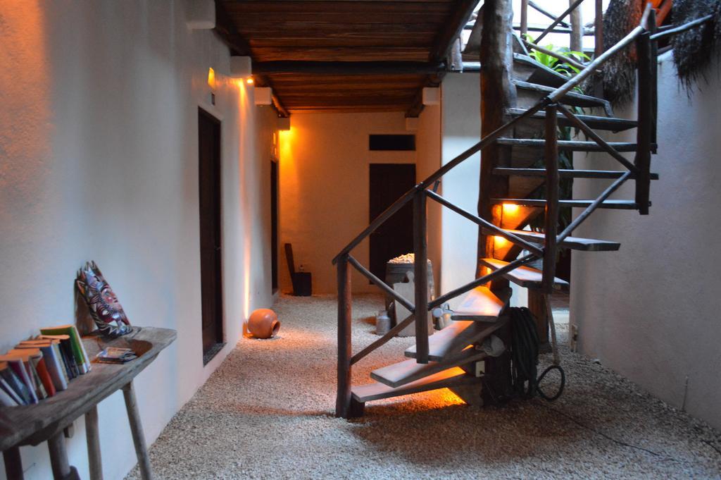 Lo Nuestro Petit Hotel 3*