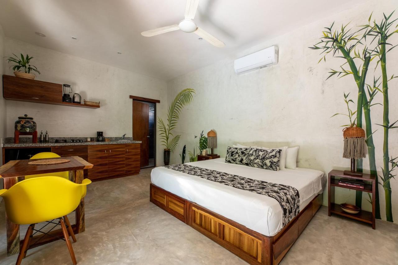 Apartahotel Trece Lunas 4*