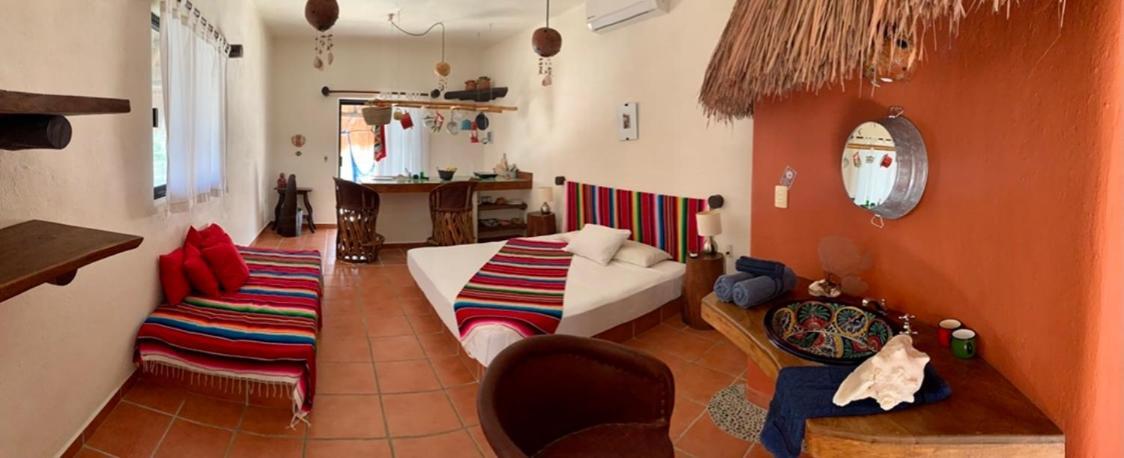 Lo Nuestro Petit Hotel