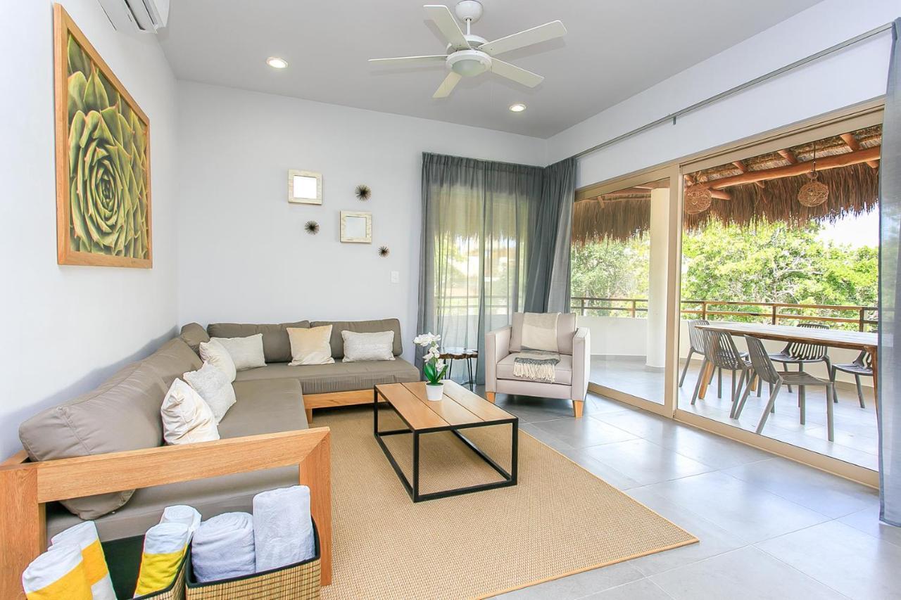 Complex With An Alluring Pool & Tropical Vibes By Stella Rentals! Apartamento *