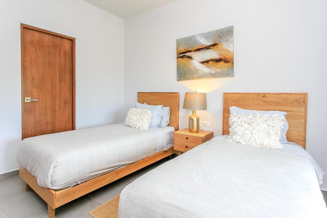 Apartamento Complex With An Alluring Pool & Tropical Vibes By Stella Rentals!