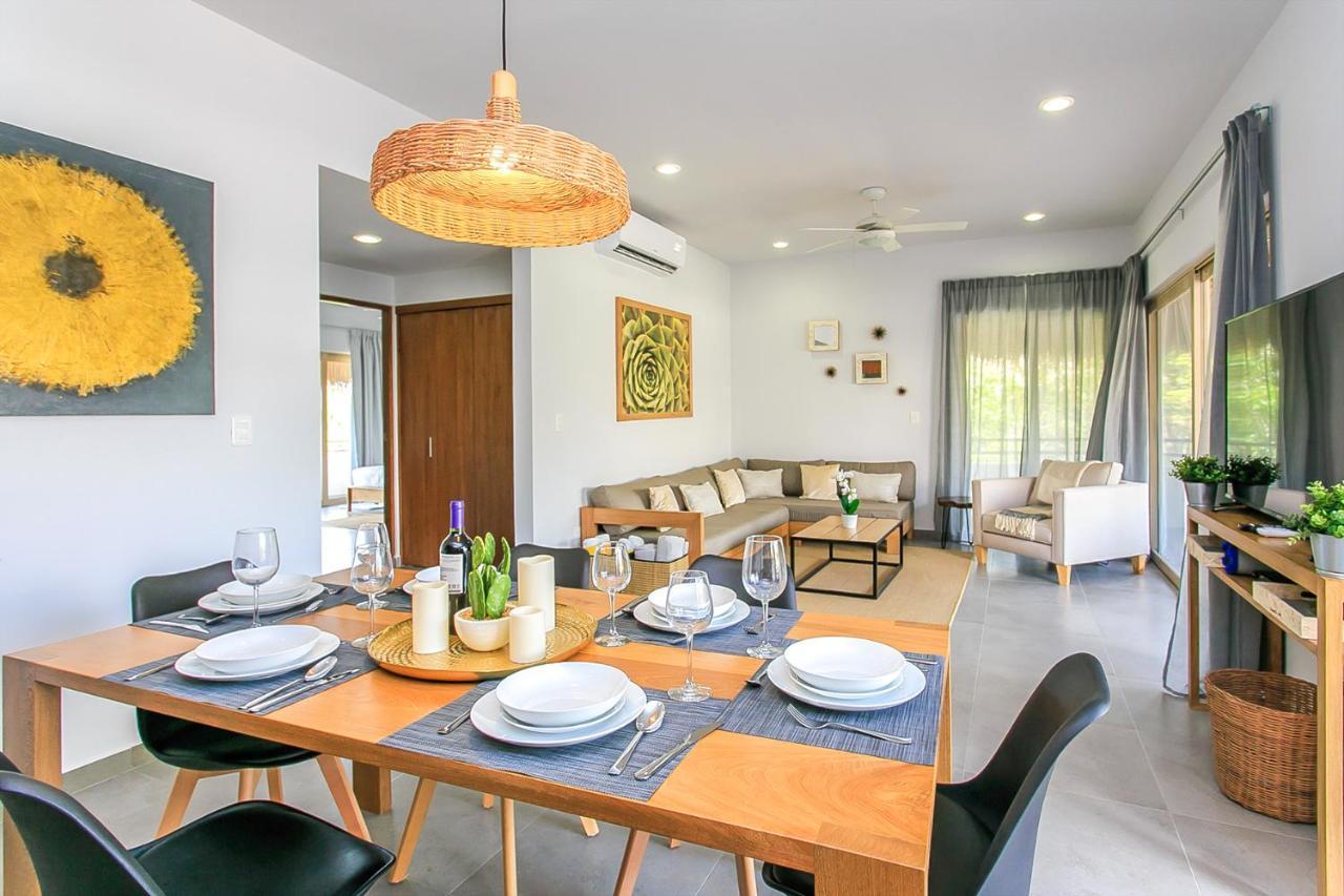 Apartamento Complex With An Alluring Pool & Tropical Vibes By Stella Rentals!