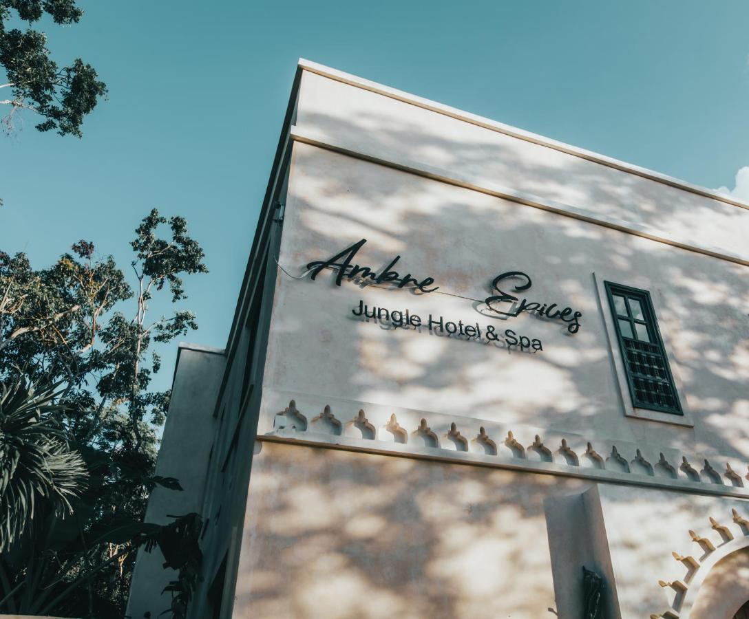 Ambre & Epices Jungle & Hotel 4*