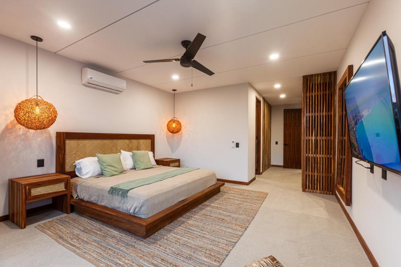 Aru Luxury