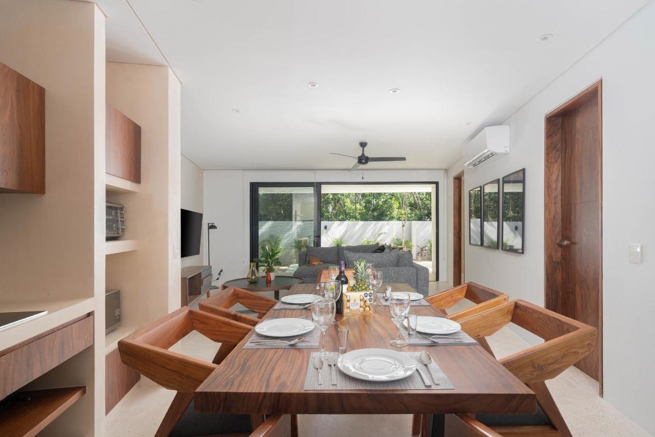 Apartment At Treetops *