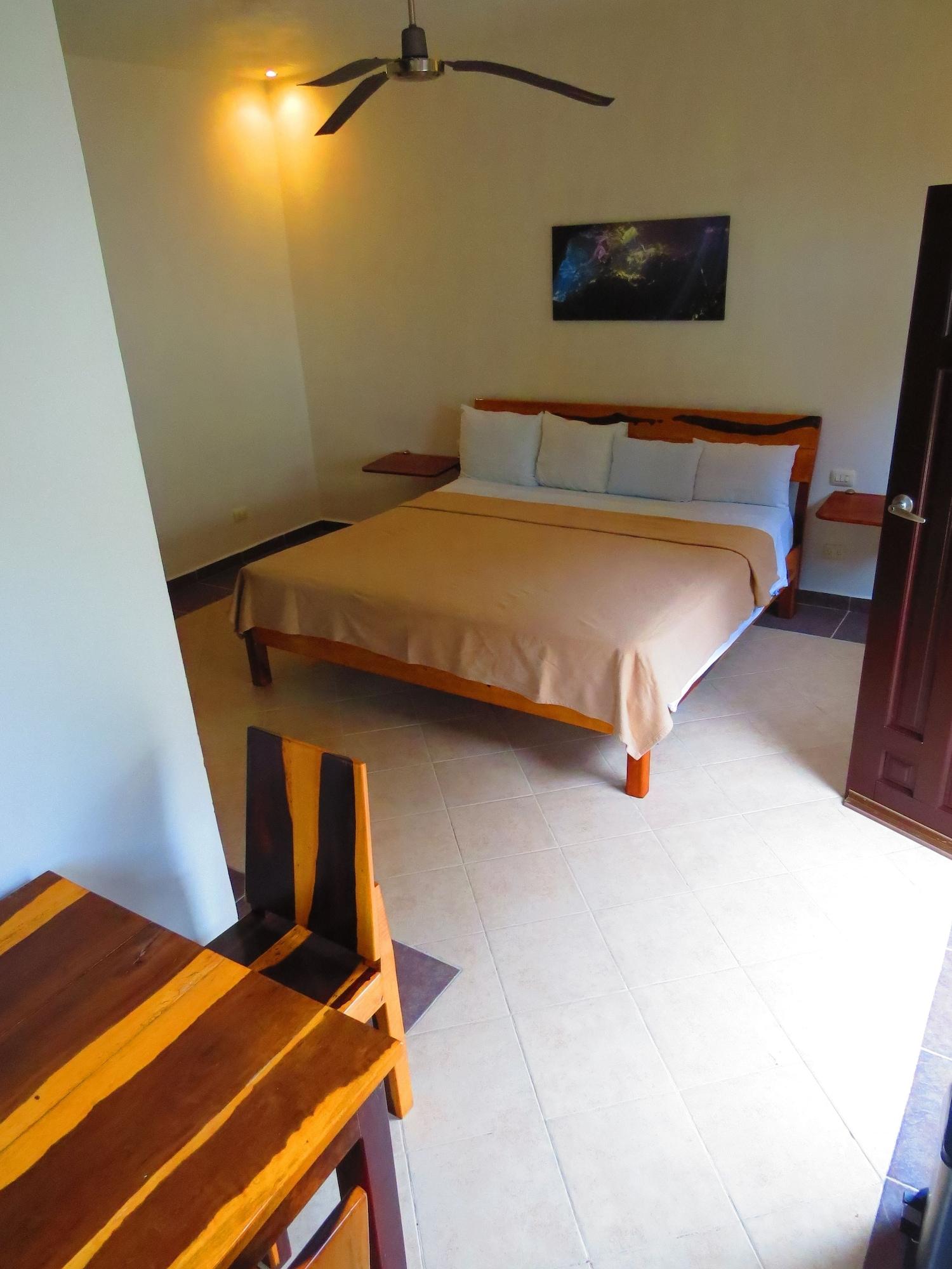 Hotel Xibalba Dive Center 3*