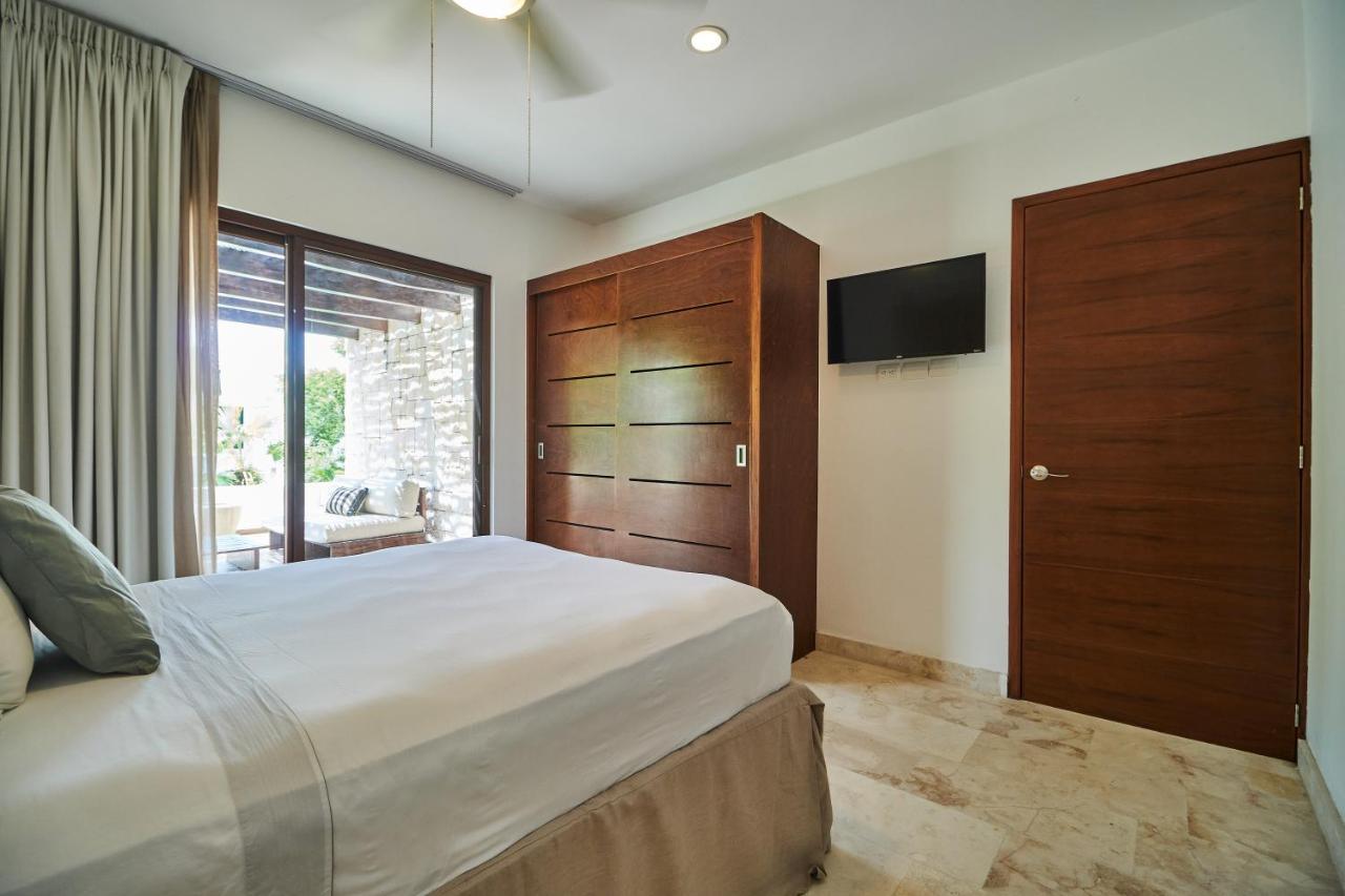 Casa Mallorca Tropical Vibes Private Pool Backyard With Grill Sunroof & Hammock Concierge & Wifi Сasa de vacaciones