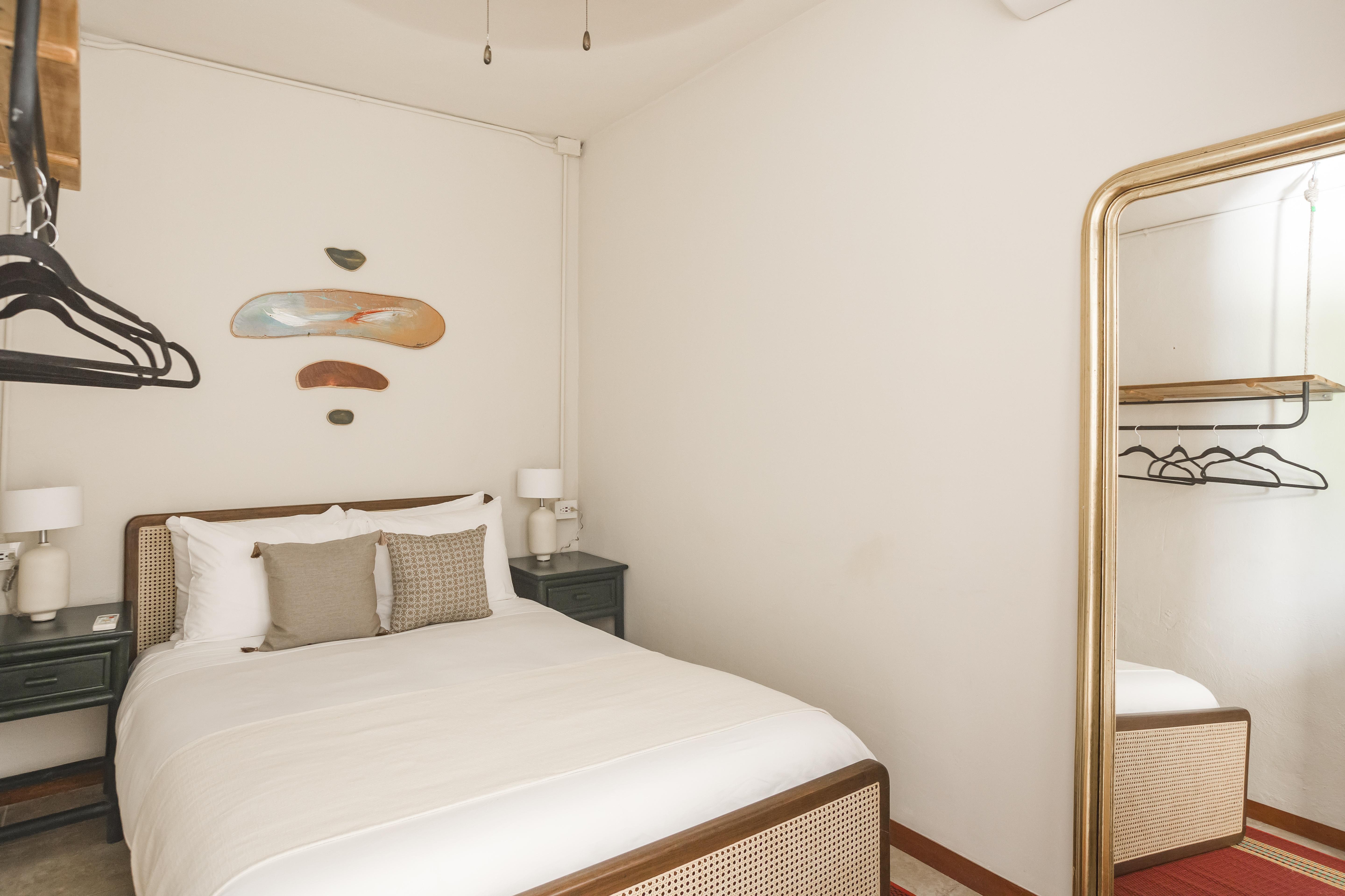 Hotel Lirios