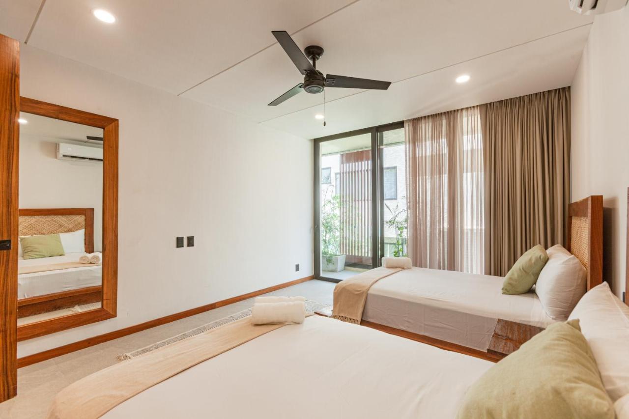 Aru Luxury