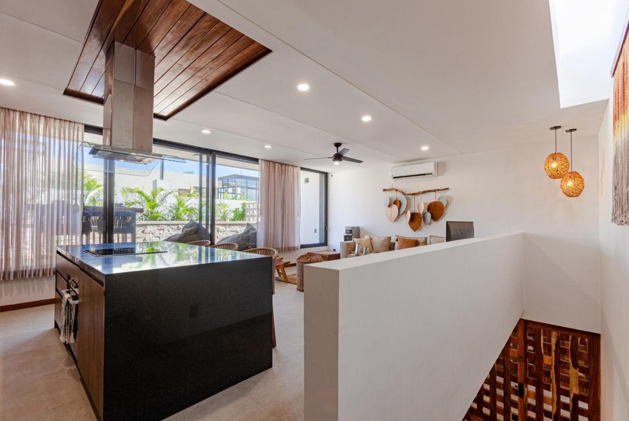 Aru Luxury