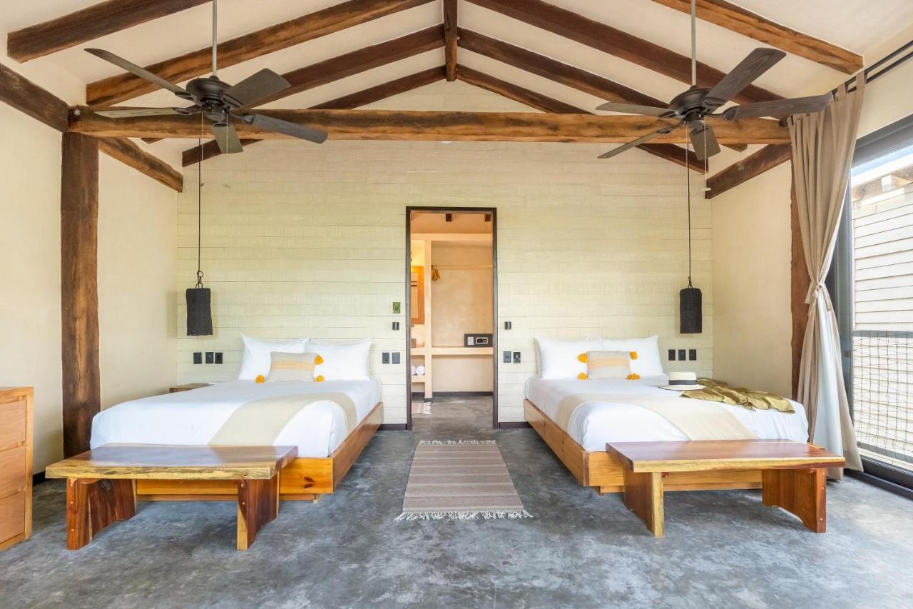 Hotel Pescadores 4*